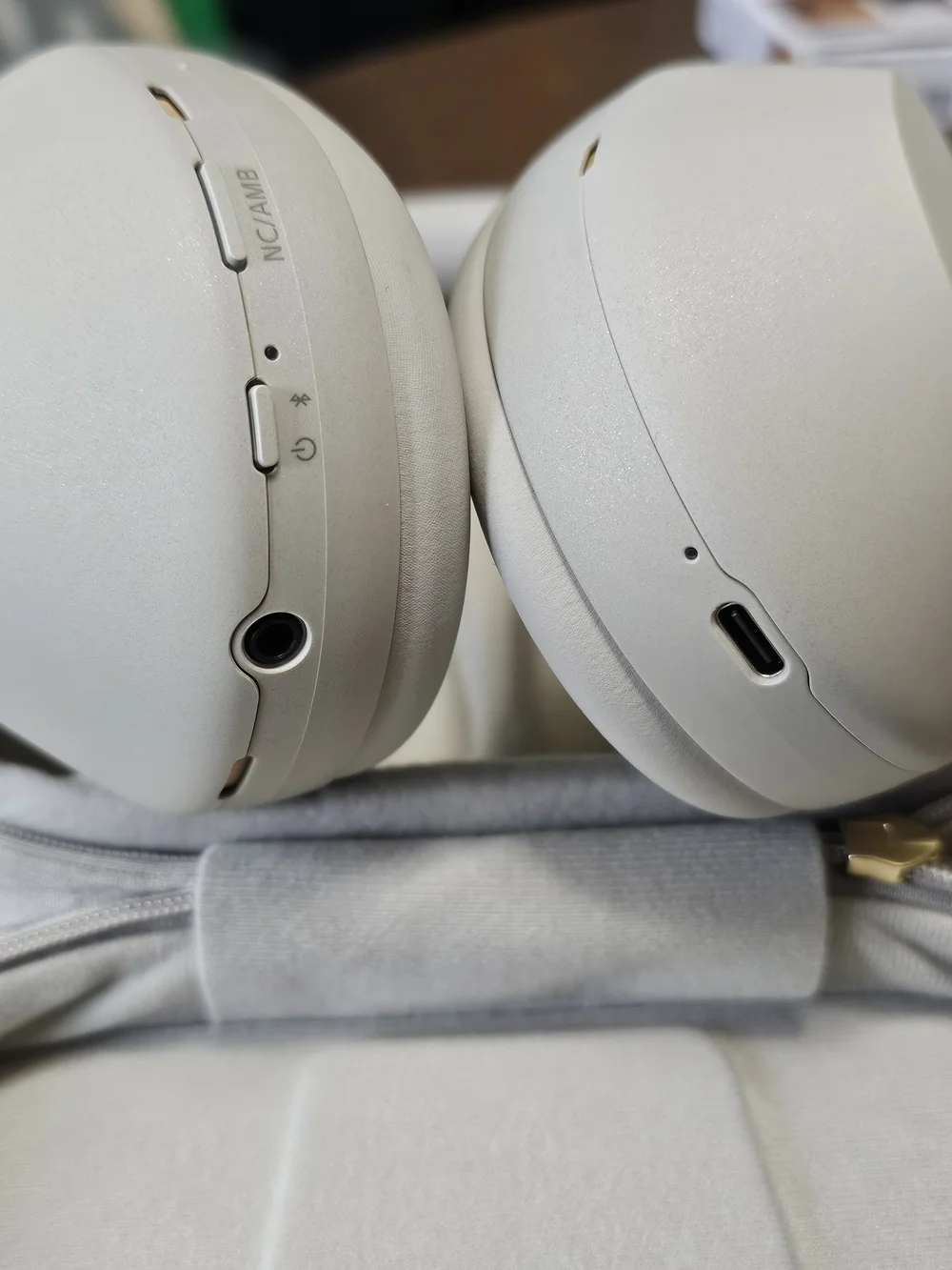 Sony WH-1000XM5 Wireless BlueTooth Noise-Cancelling Headphones — Silver Gray